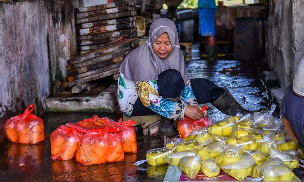 <p>Kementerian UMKM Target 2,1 Juta Usaha Mikro Naik Kelas Di 2029</p>