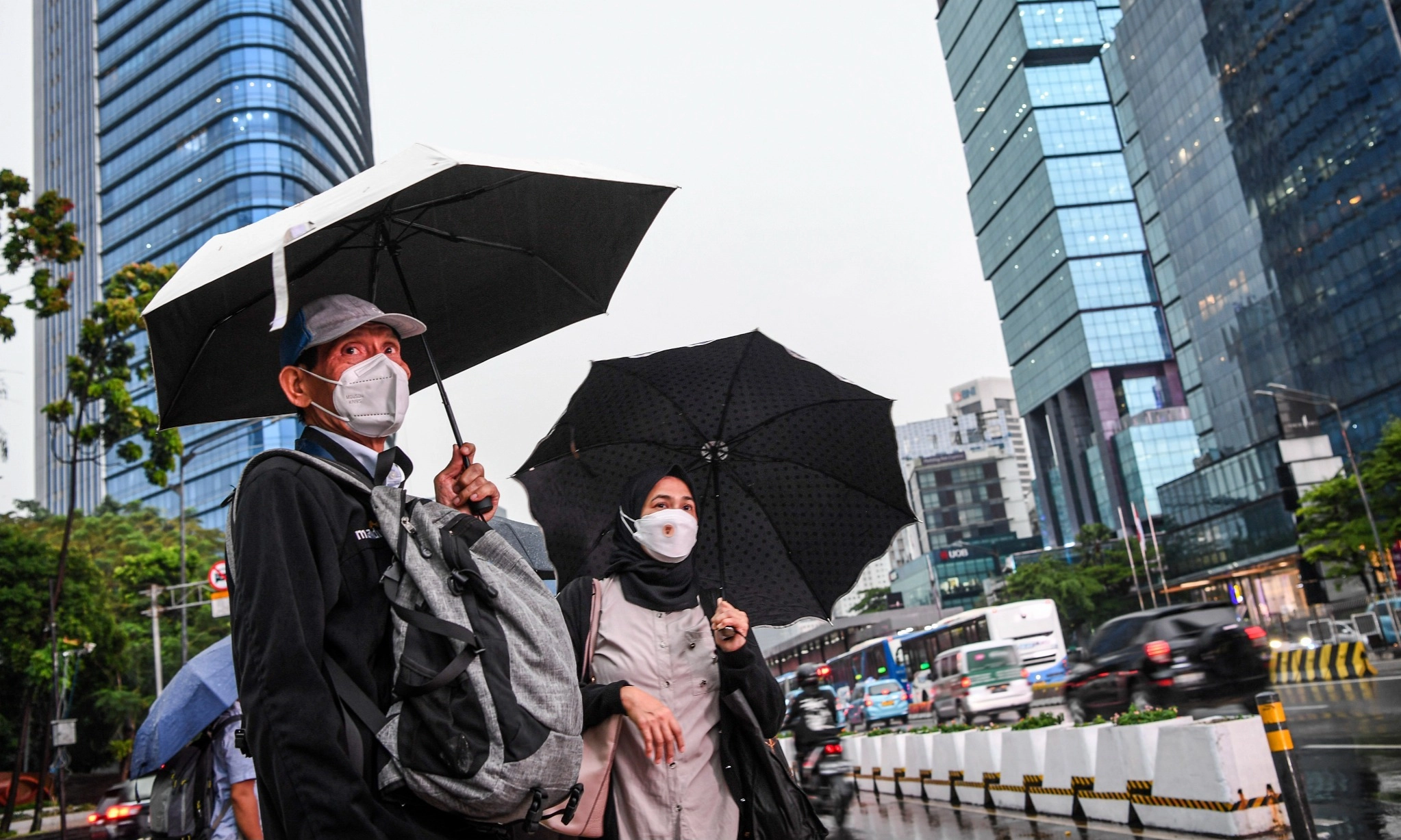 <p>Filtrasi Udara Jakarta Untuk Mengurangi Mikroplastik di Air Hujan&nbsp; &nbsp;</p>
