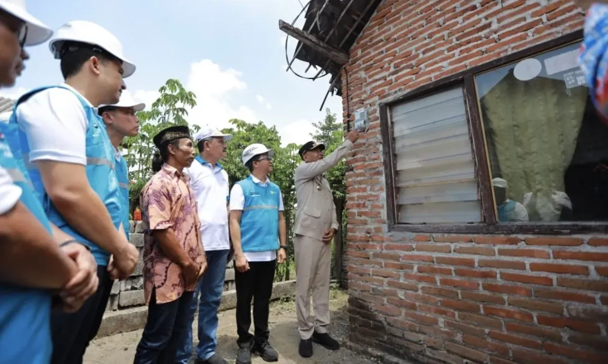 <p>Belum Tuntas! BPBL Baru 63%, 10 Ribu Lokasi Terpencil Belum Berlistrik</p>