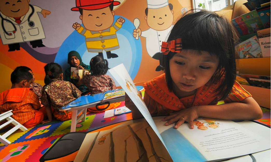 <p>DPR Minta Wajib Belajar 13 Tahun Diiringi Pembenahan Kurikulum</p>