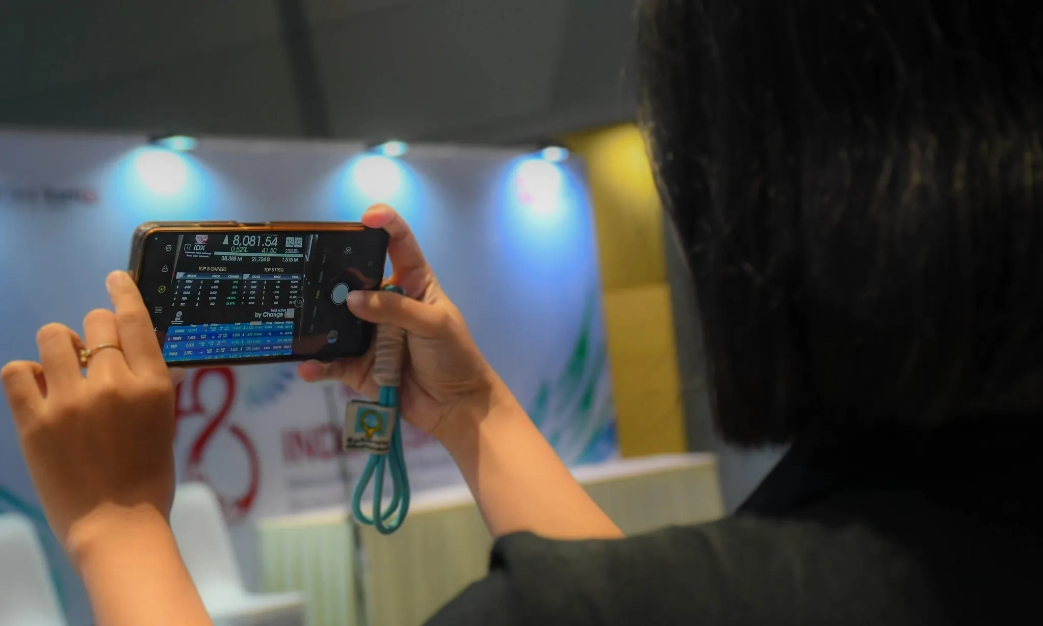 <p id="isPasted">Perdagangan Saham Sepekan Bervariatif, IHSG Naik 4,50% Jadi 8.271</p>