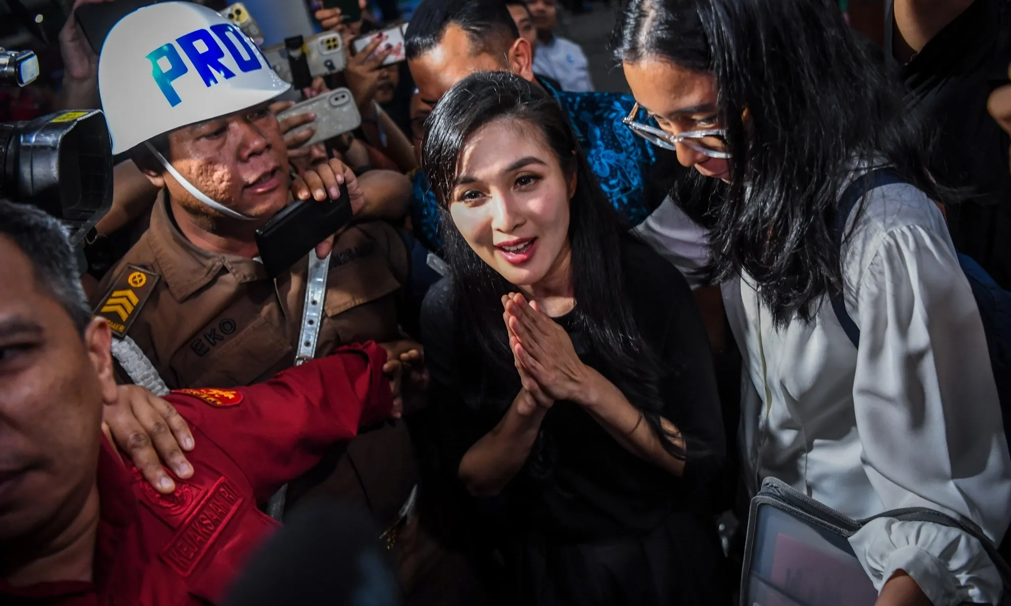 <p>Kejagung Tidak Tunda Proses Lelang Aset Harvey Moeis</p>