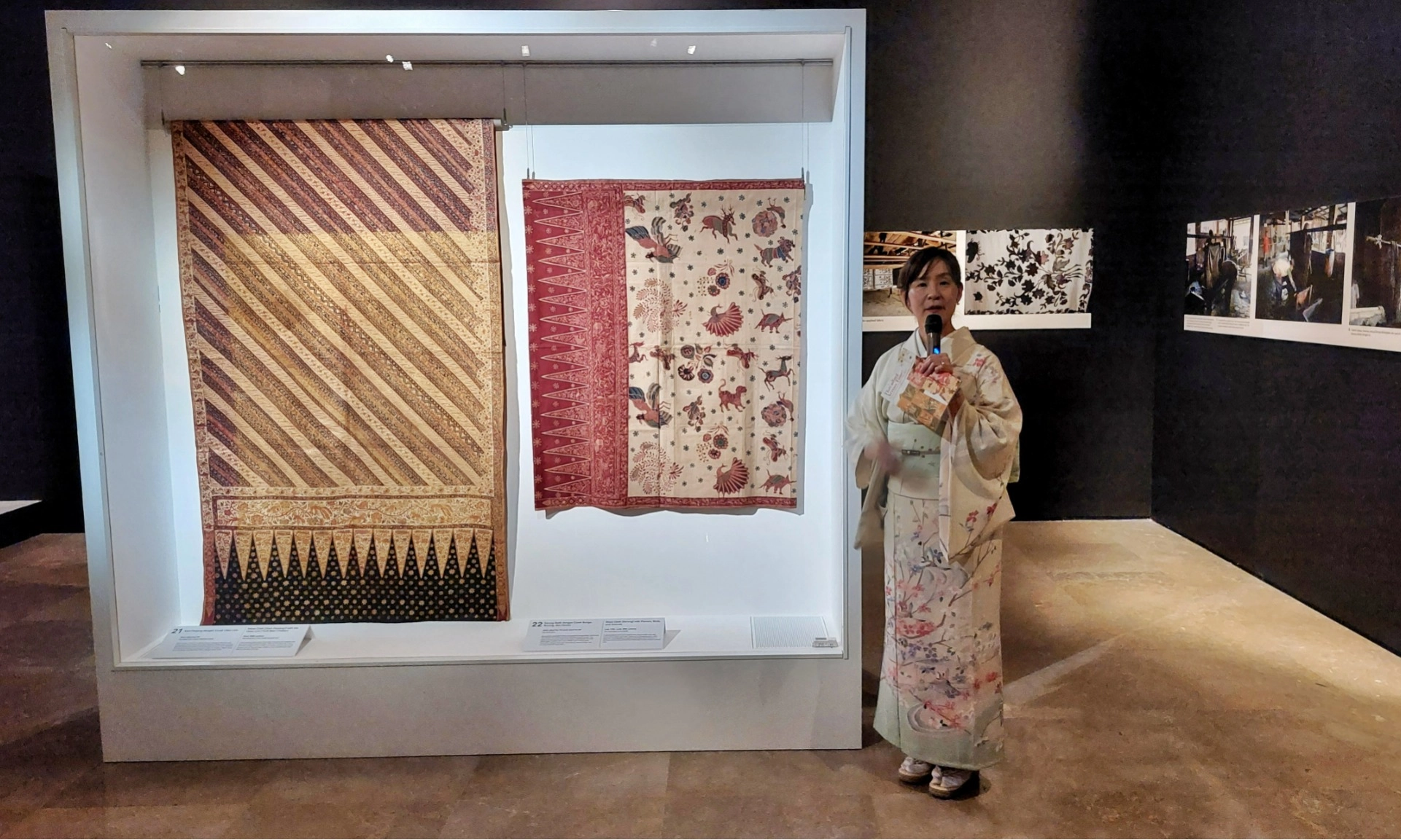 <p>Pengaruh Batik Terhadap Kain Jepang Tradisional</p>