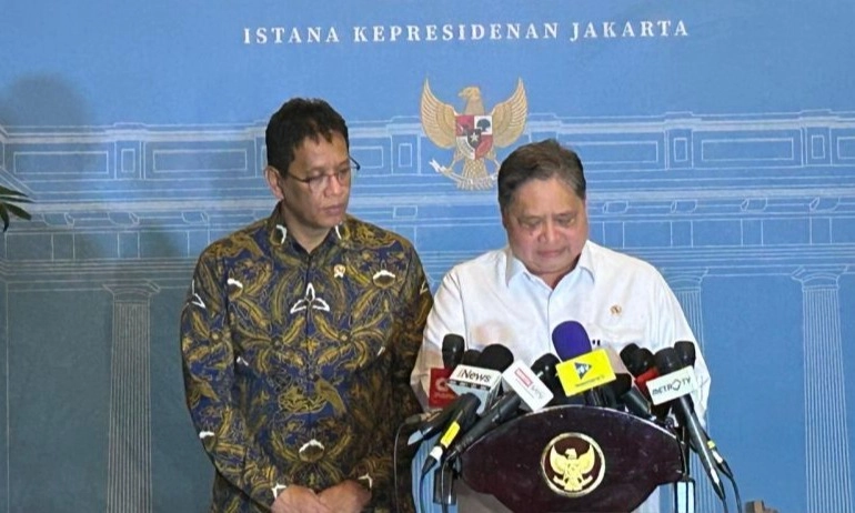 <p>Airlangga: Kepatuhan Aturan Simpan DHE SDA 90%</p>