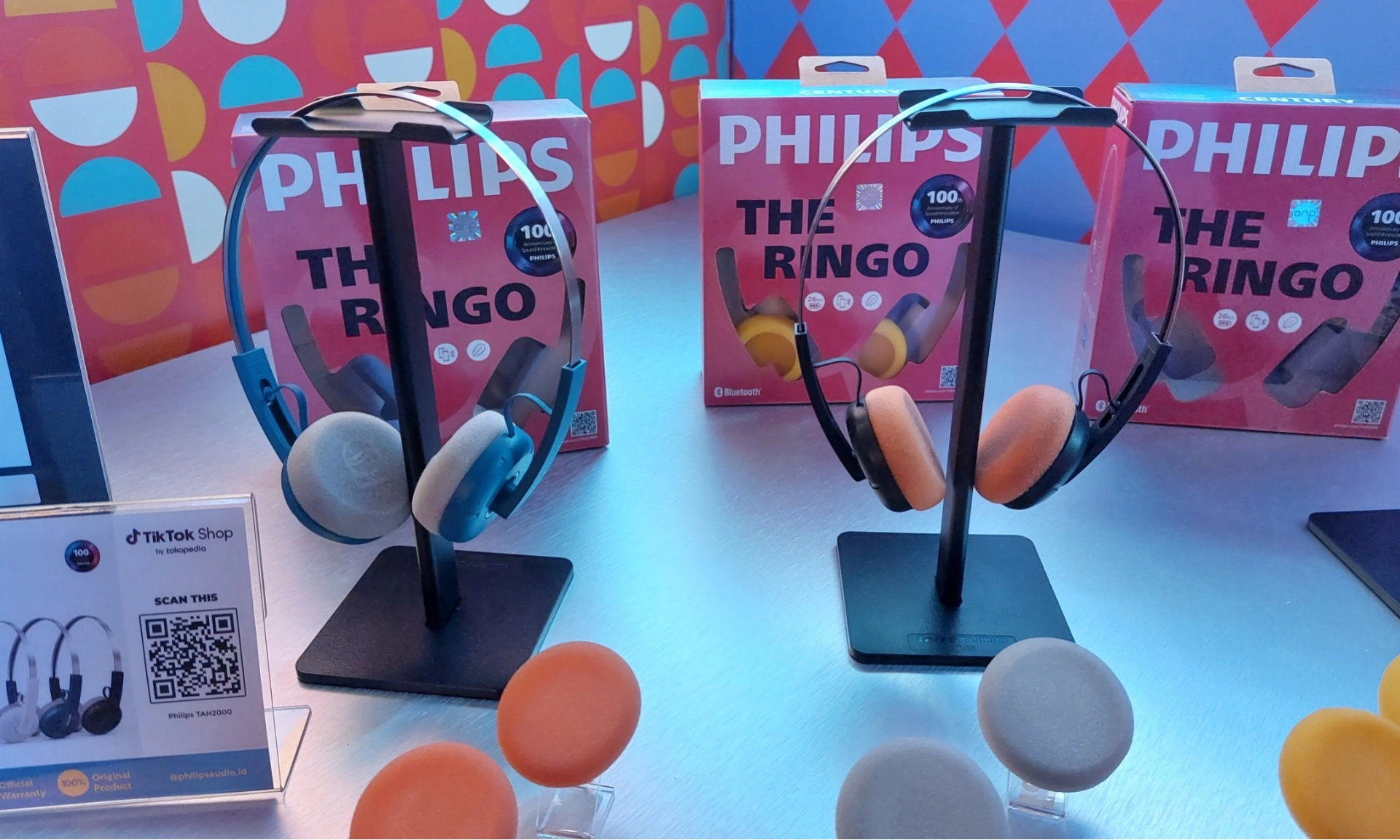 <p>Headphone The Ringo Usung Desain Retro Era 80-an</p>