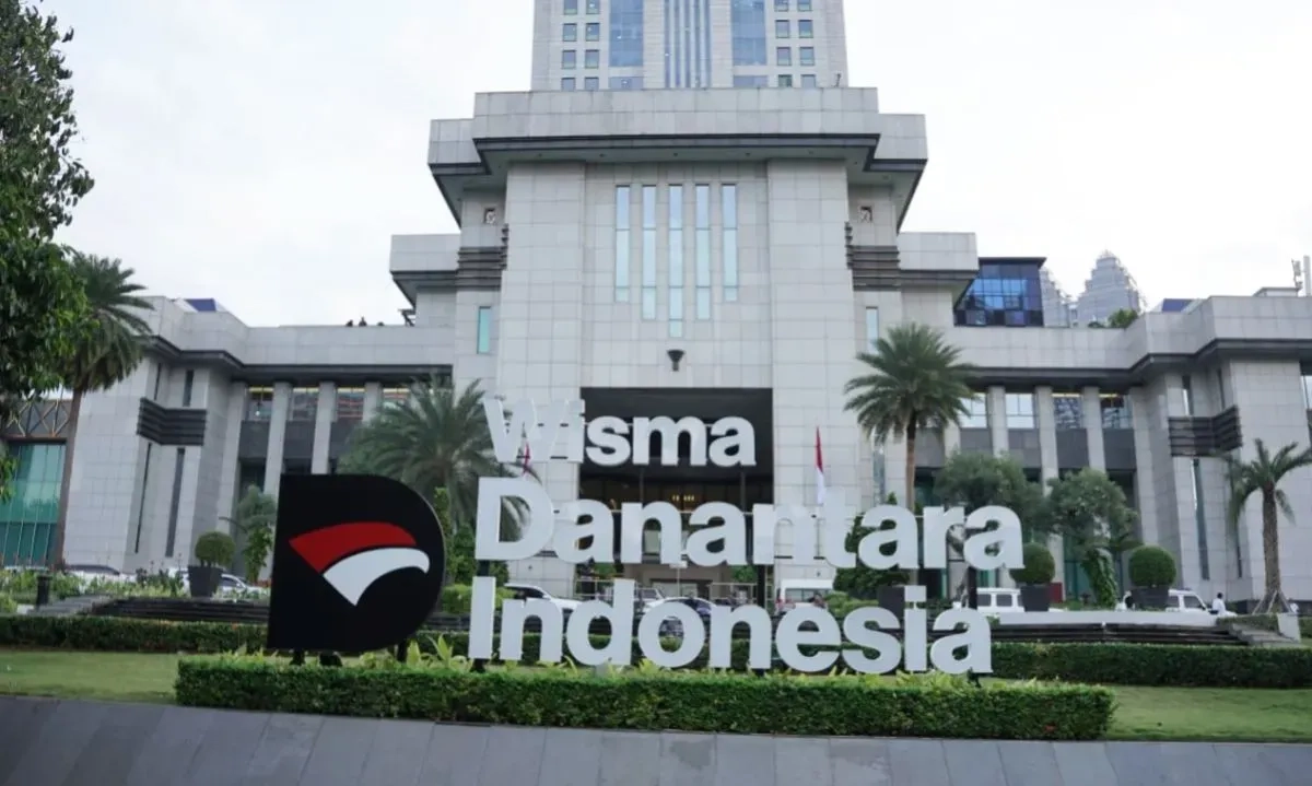 <p>Danantara Bebenah BUMN; Rombak Keuangan SIG, Bongkar Habis Krakatau Steel</p>
