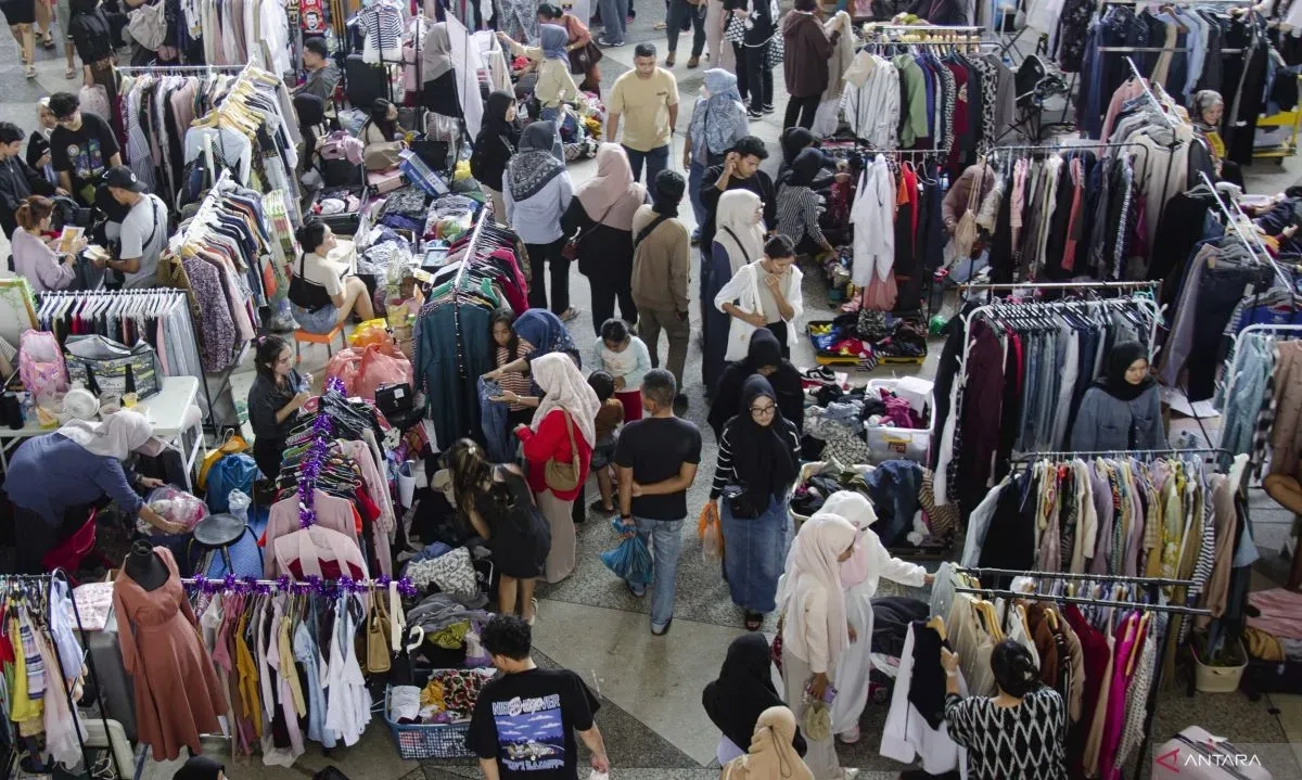 <p>Berantas Mafia Impor TPT! Kemenperin Tegas Bersih-Bersih Internal Pejabat</p>