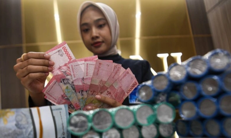 <p>Rupiah Tertekan Sentimen Hawkish Pejabat The Fed</p>