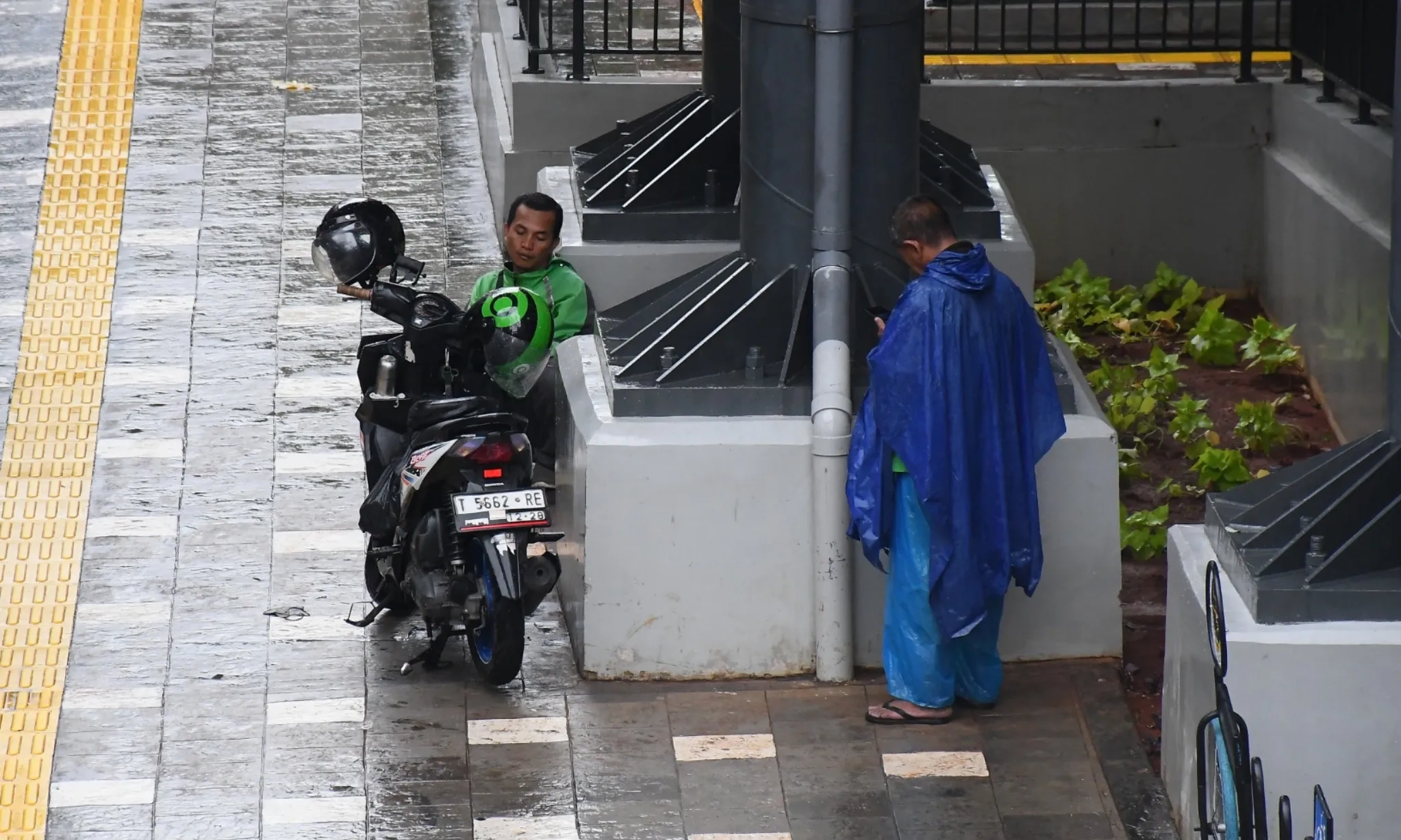 <p>Hujan Mengandung Miroplastik Sebagai Peringatan Dini&nbsp;</p>