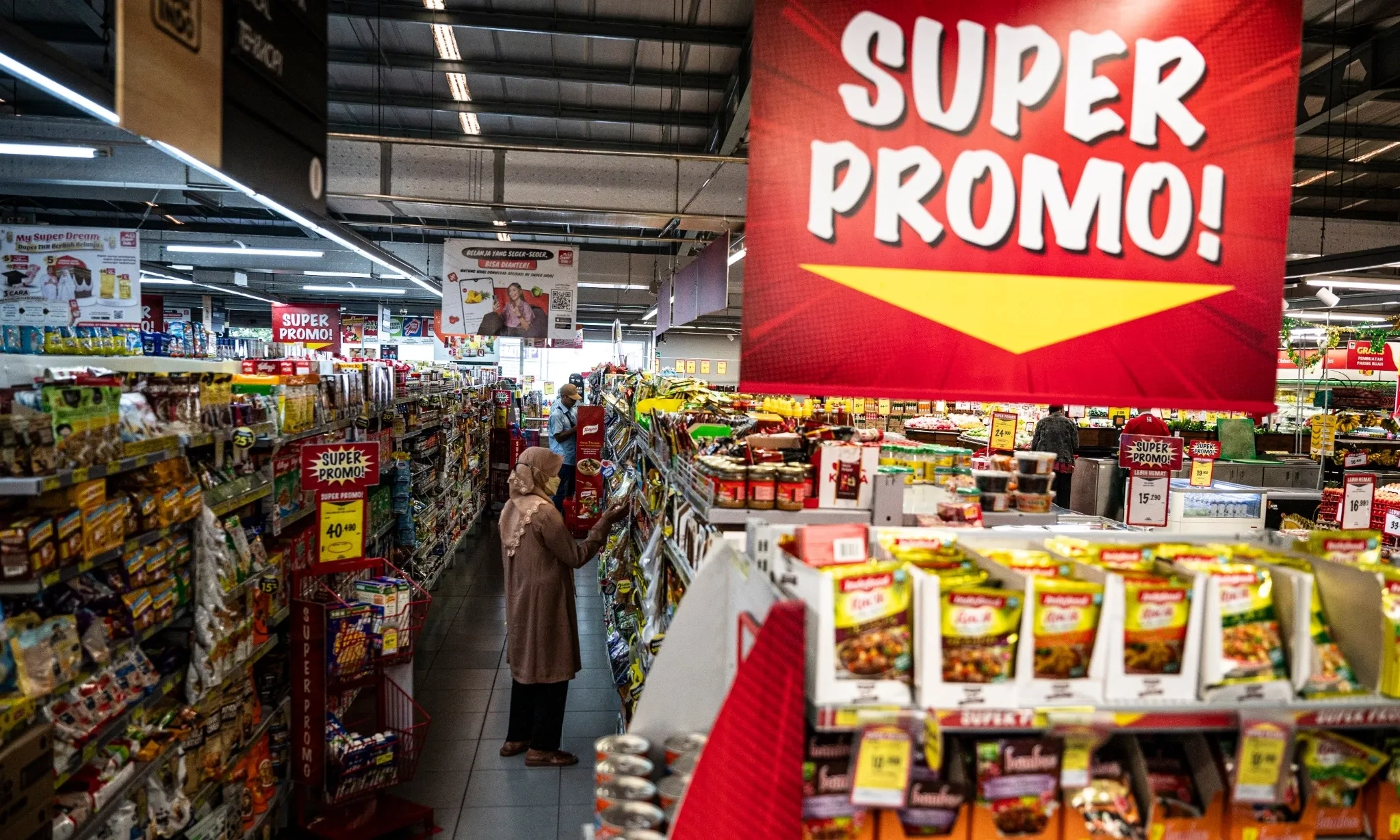 <p id="isPasted">Konsumsi Rumah Tangga Terkontraksi Di Kuartal III/2025, BPS: Bukan Berarti Daya Beli Lemah</p>