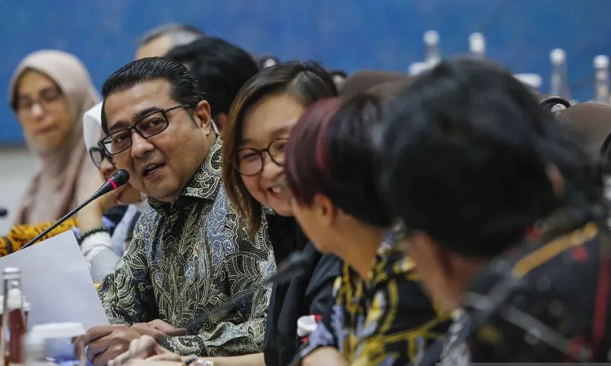 <p id="isPasted">Kemenekraf: Kerugian Akibat Pembajakan Film Capai Rp25 Triliun</p>