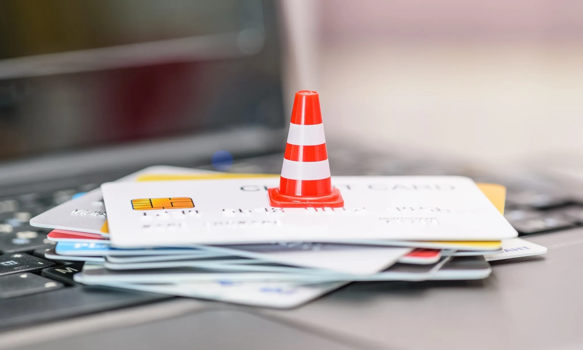 <p id="isPasted">Terus Bertambah, Perbankan Telah Blokir 29.906 Rekening Terkait Judol</p>