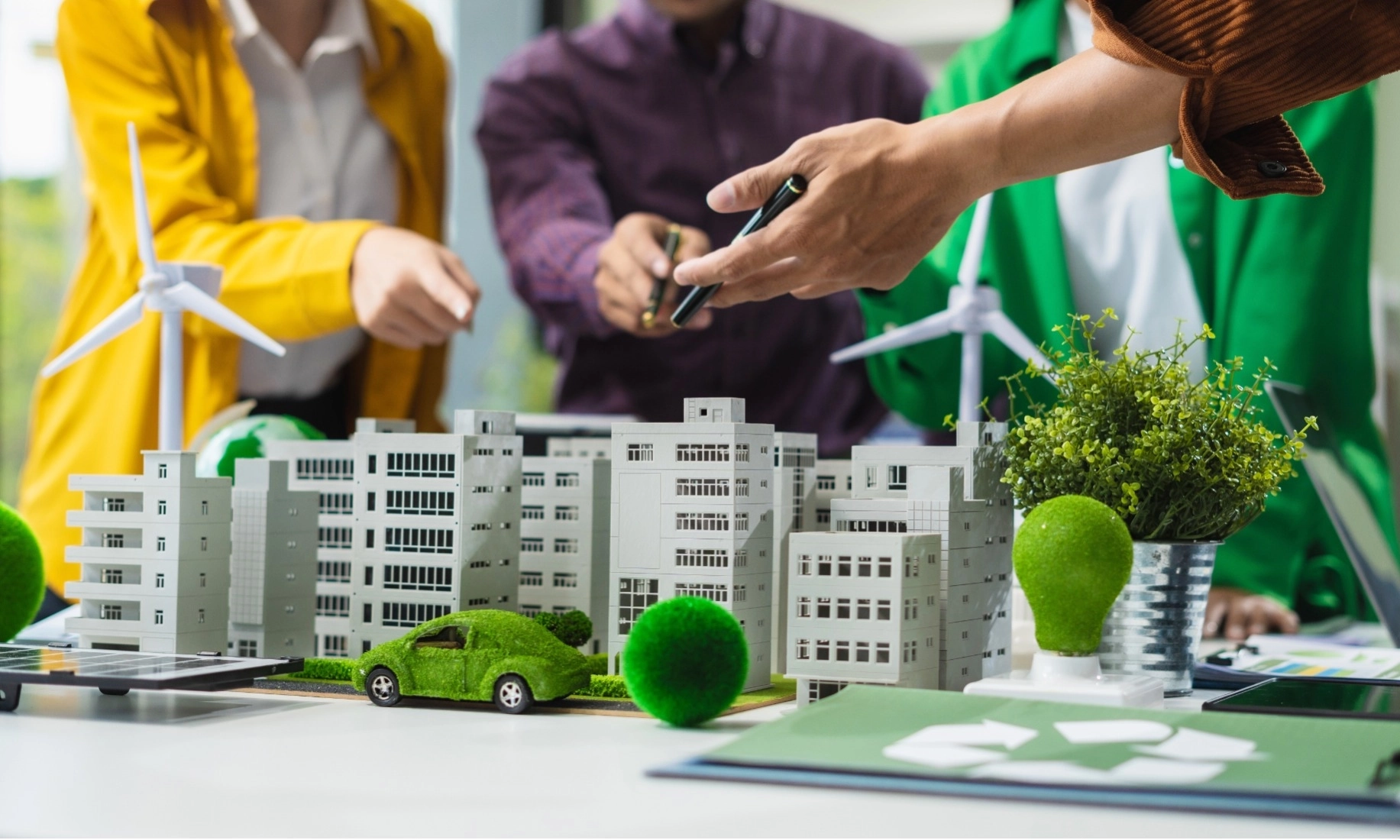 <p>Perencanaan Kota Berkelanjutan Dengan <em>Sustainable </em><em id="isPasted">Urban Planning</em></p>