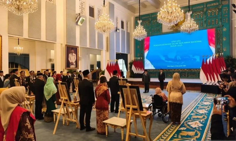 <p>Daftar 10 Pahlawan Nasional Tahun 2025</p>