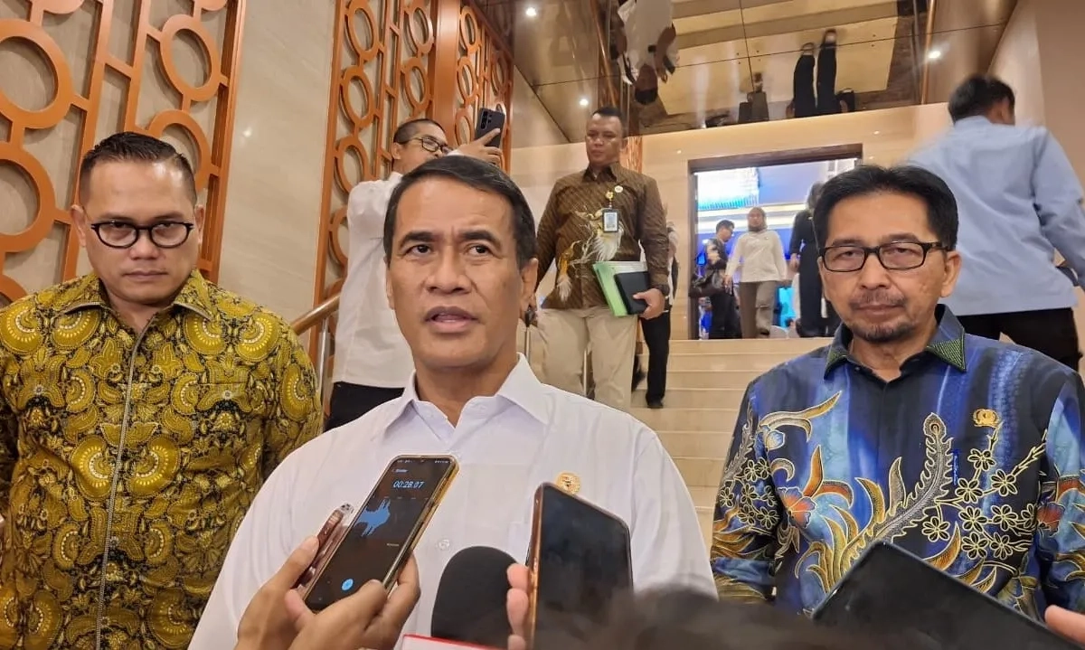 <p id="isPasted">Amran Pastikan Utamakan Peternak Kecil di Ekosistem Peternakan&nbsp;</p>