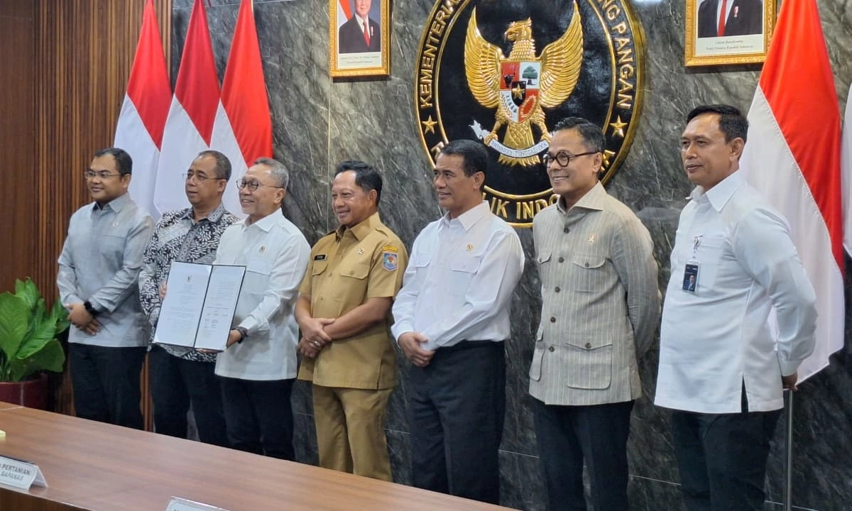 <div dir="auto" id="isPasted">Soal Utang Rp116 T, Danantara Siap Tanggung Operasional Whoosh</div>