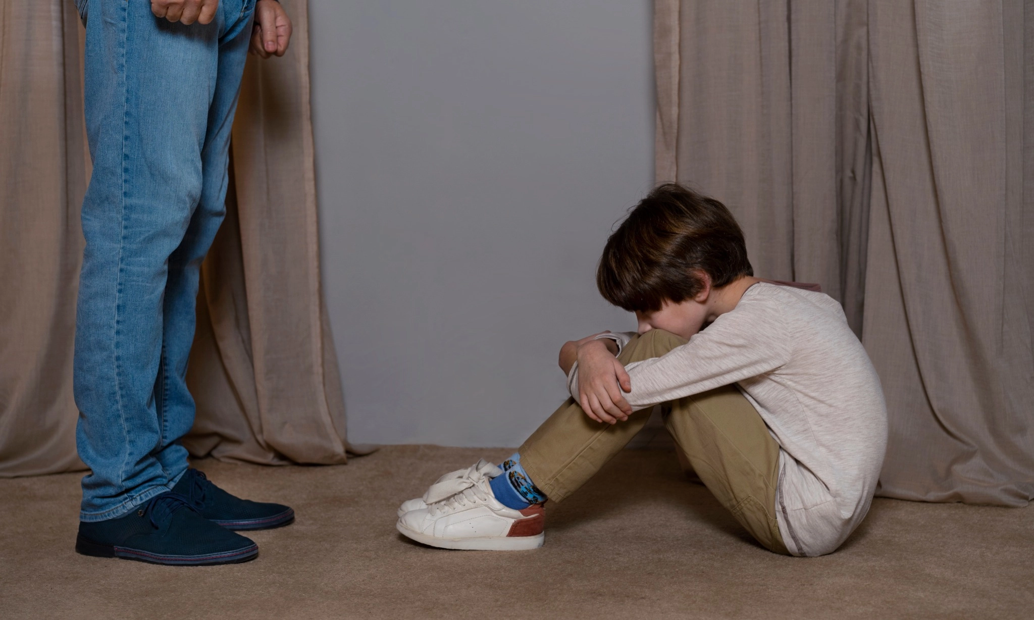 <p>Perilaku Kekerasan Pada Anak<em>&nbsp;</em>Sering Kali Bermula Dari Rumah</p>