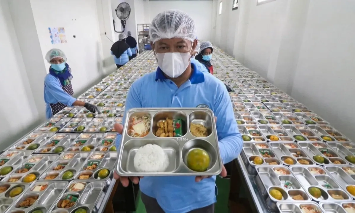 <p id="isPasted">Kepala BGN Kembangkan 8.286 SPPG Di Daerah Terpencil</p>