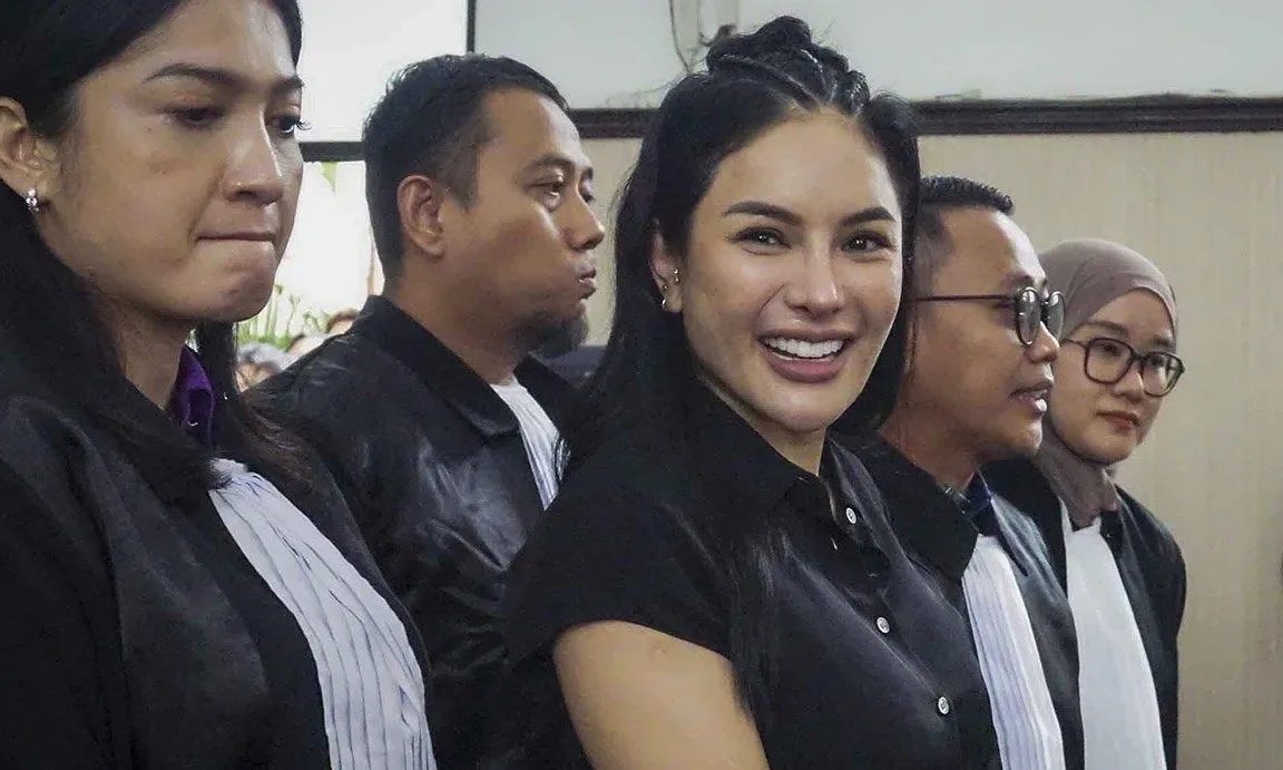 <p>Siaran Langsung Nikita Mirzani di Penjara Seizin Rutan</p>