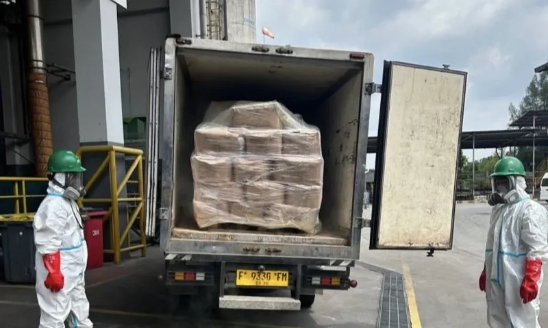 <p>Satgas Musnahkan 5,7 Ton Udang Terkontaminasi Celium-137&nbsp;</p>