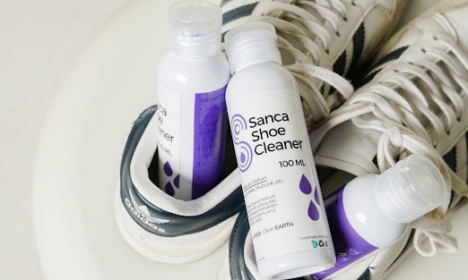 Sabun Cuci Sepatu Dari Limbah Kulit Udang Dan Biji Lerak