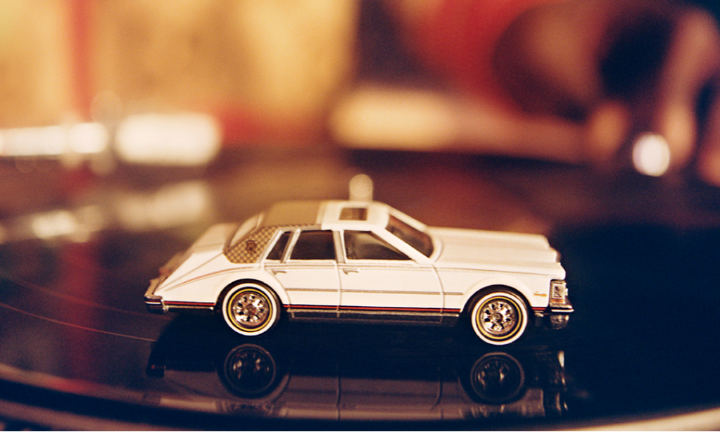 Ulang Tahun ke-100, Gucci Kolaborasi Dengan Hot Wheels