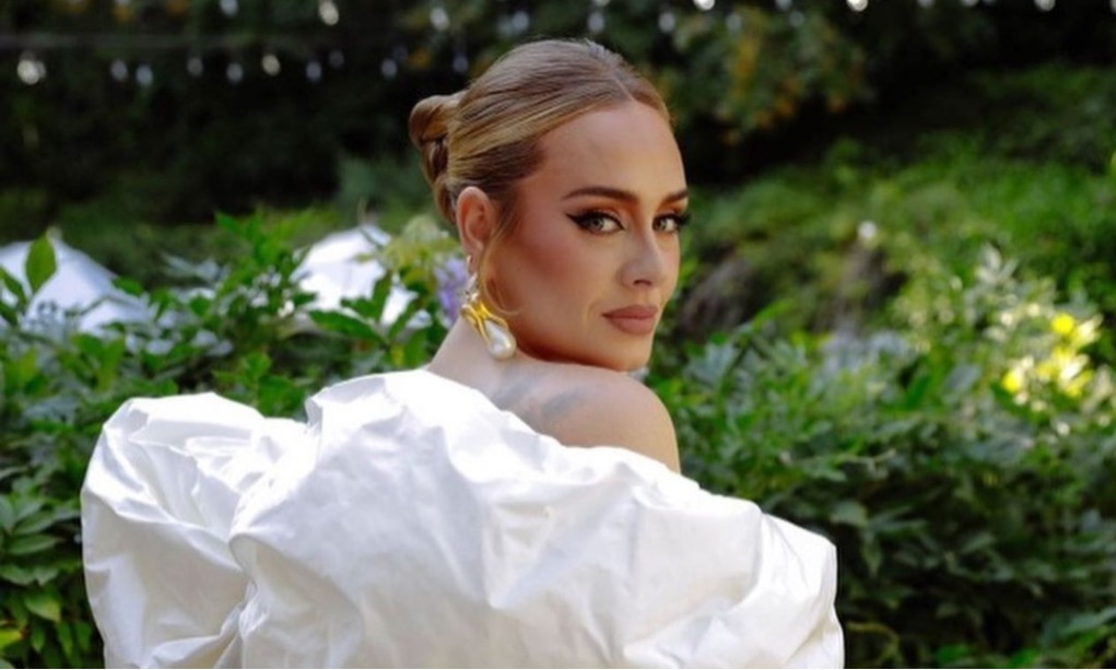 Dekat Dengan Alkohol, Adele Belajar Dari Tragedi Amy Winehouse