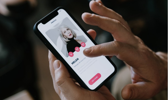 Sukses Di <i>Dating Apps</i> Dengan Profil Yang Sederhana