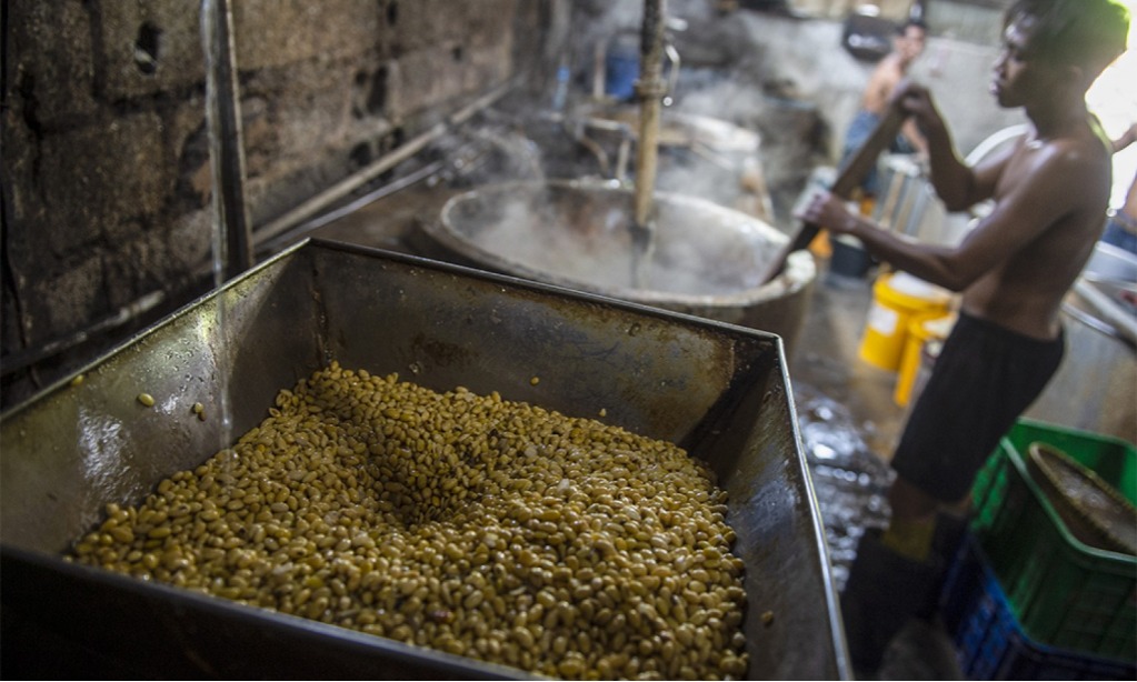 CIPS Minta Pemerintah Hilangkan Hambatan Non-Tarif Industri Mamin