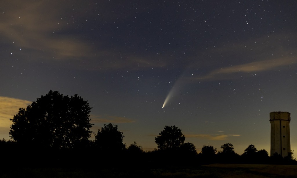 Komet Leonard Akan Hiasi Langit Sepanjang Bulan Desember