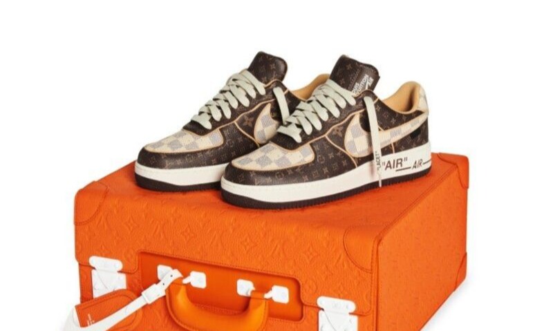 200 Sneakers Koleksi Abloh Terjual Rp368 Miliar