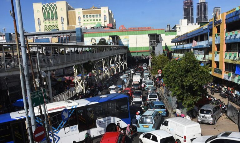Dishub DKI Berlakukan Sistem Buka-Tutup Di Sekitar Pasar Tanah Abang
