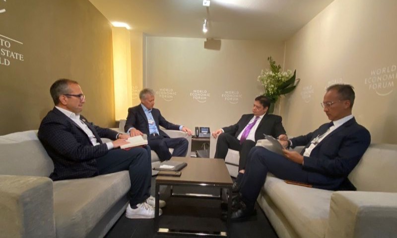 Indonesia Bahas Tiga Isu Penting Dengan Bos Coca-Cola Di Swiss