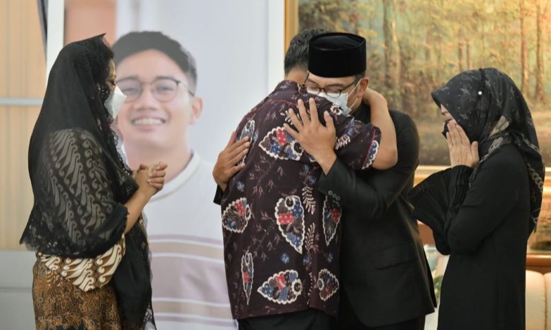 Eril Dimakamkan Di Makam Keluarga Cimaung, Bandung