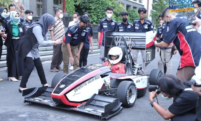 Mobil Formula Tim Bimasakti UGM Siap Berlaga Di Belanda