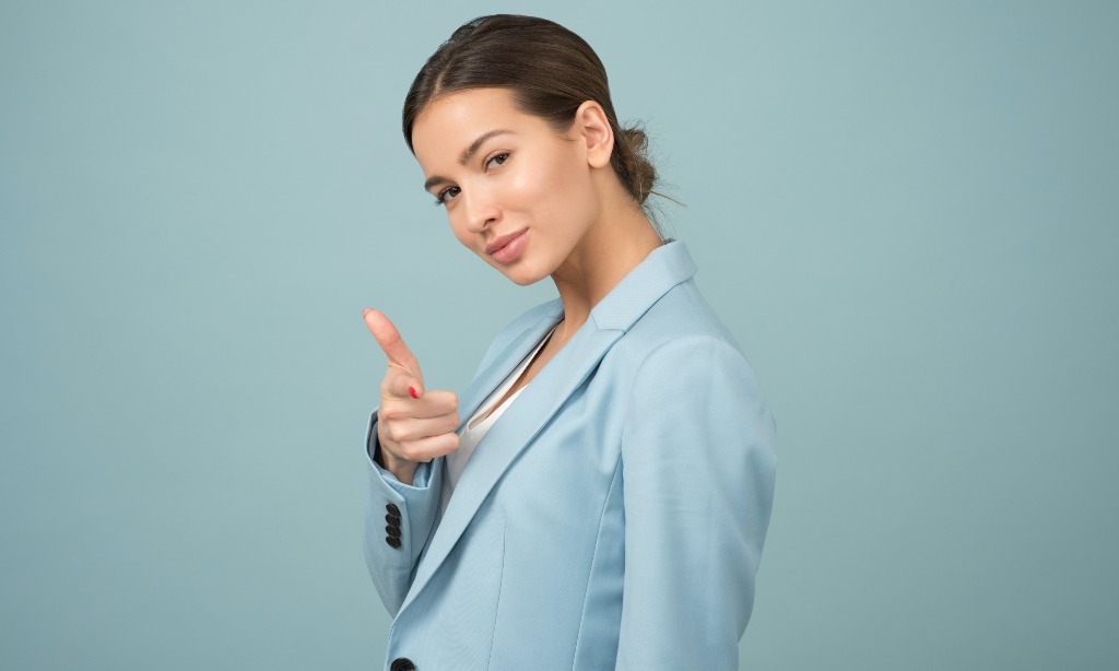 Rekomendasi Outfit Wanita Untuk WFO