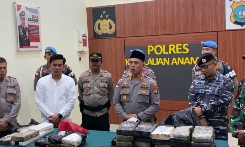 Warga Temukan 36 Kg Paket Kokain Terdampar Di Pantai Tunjuk