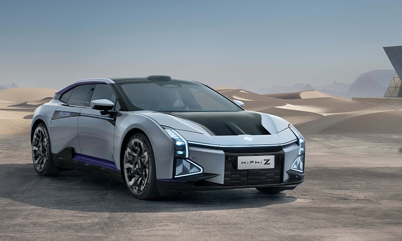 HiPhi Z Mobil Listrik China Dengan Robotic Arm