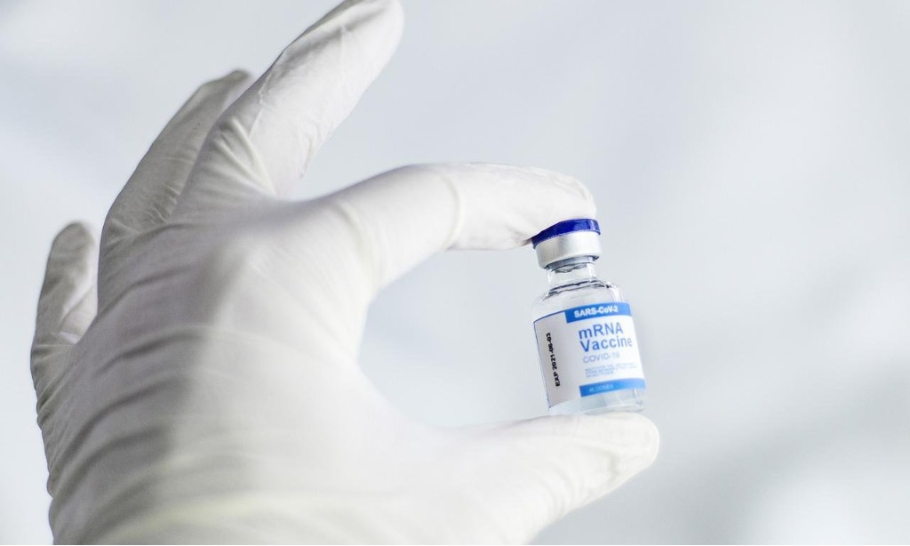 Vaksin AstraZeneca Dan mRNA Jadi Yang Paling Efektif Cegah Fatalitas