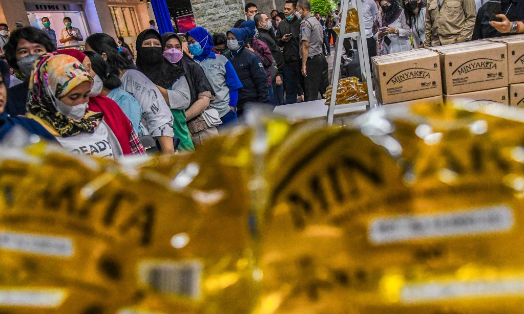 Mendag Lepas 1.200 Ton Minyak Goreng Ke Maluku-Papua Hari Ini