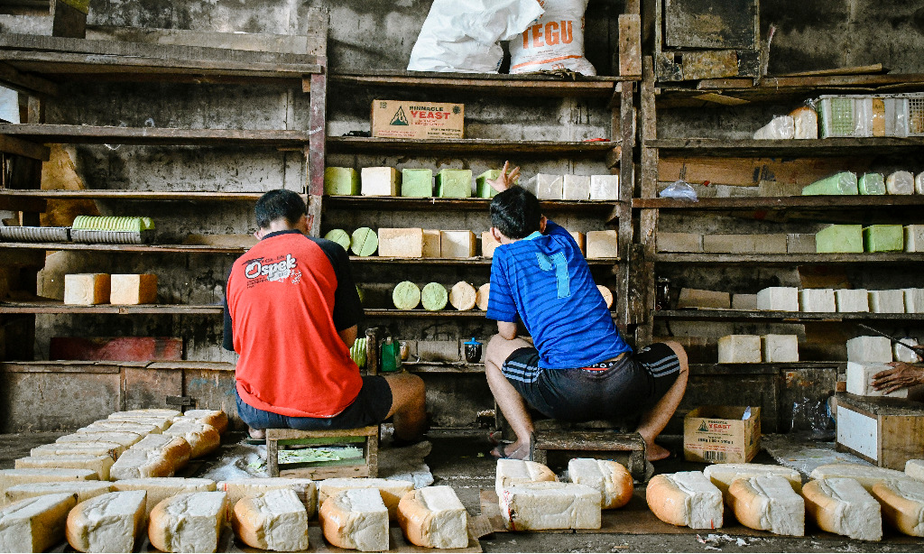 FOTO CERITA: Pabrik Roti Siasati Naiknya Harga Bahan Baku