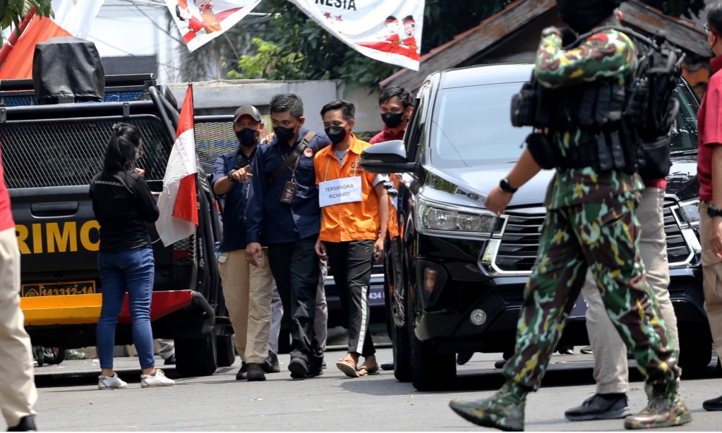 Barang Bukti Penembakan Brigadir J Diserahkan Ke Jaksa