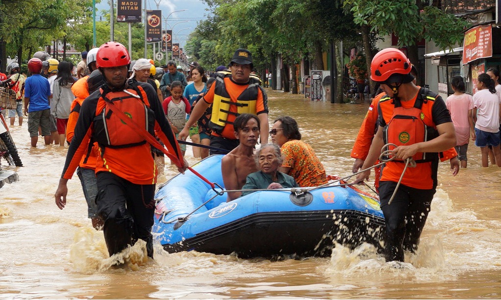 Banjir Trenggalek Kini Genangi Tulungagung