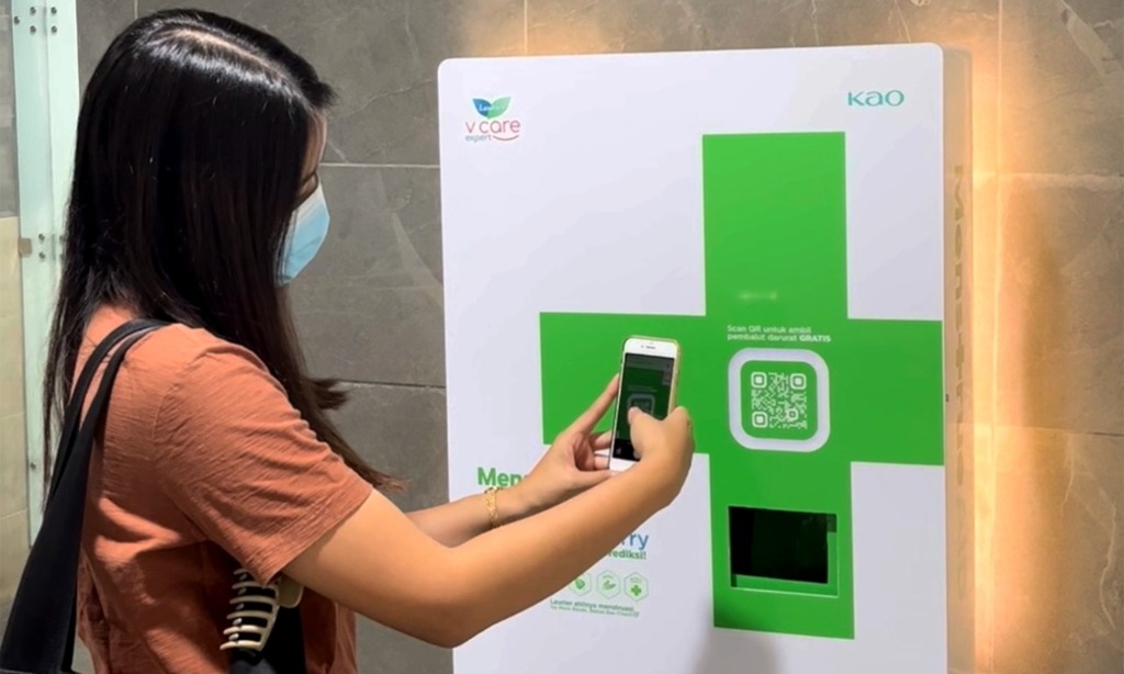 Menstruasi Dadakan, Laurier Siapkan Mesin Pembalut Darurat