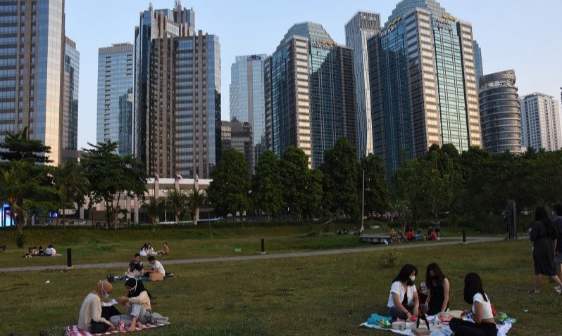 Piknik Kecil-Kecilan Di Hutan Kota GBK