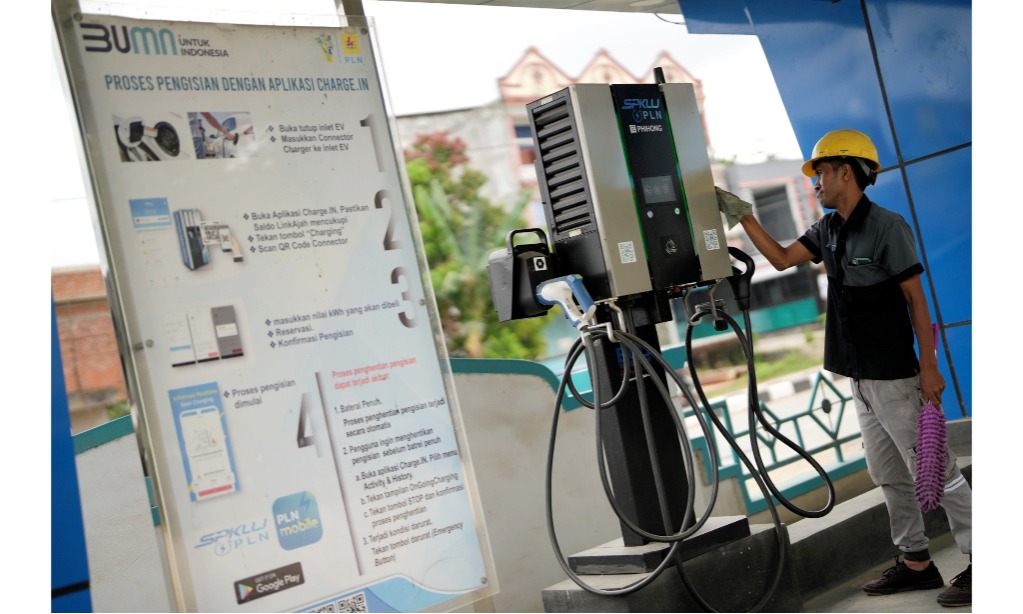 PLN Gandeng Pemprov Sulsel Operasikan Dua SPKLU