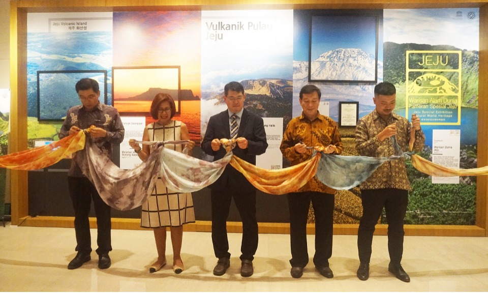 Pesona Pulau Jeju Dipamerkan Di WTC Jakarta