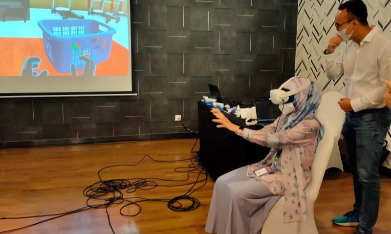 Terapi Pasien Stroke Dengan Teknologi VR