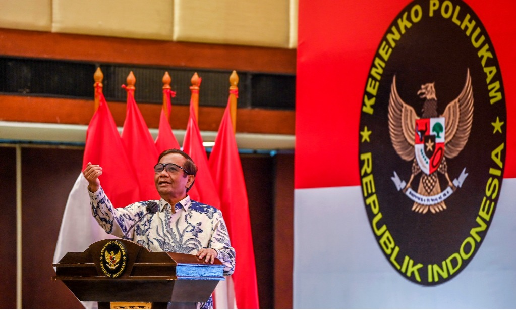 Mahfud MD: Ada Aparat Bekingi Usaha Tambang