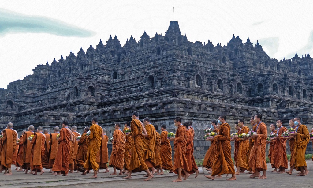 Destinasi Di Indonesia Yang Terancam <i>Overtourism</i>